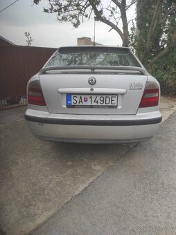 Skoda Octavia Sedan 1.6 benzin - 7
