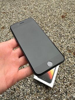 iPhone SE 3. Gen (2022) 128GB - baterie 100% - 7