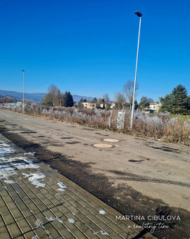 Na predaj je rovinatý stavebný pozemok – Sliač, lokalita Sln - 7