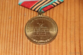 Medaile 40 let vítězství 1945 – 1985 SSSR Rusko (225U) - 7