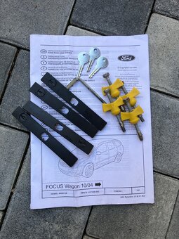 Originálny strešný nosič na Ford Focus II Kombi. - 7