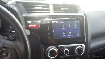 HONDA JAZZ 1.3i-VTEC MT 2015 - 7