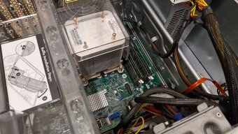 HP ProLiant Server Intel Xeon/32GB RAM - 7