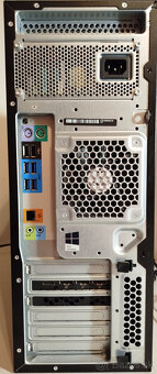 22 Jadro | 64GB RAM | RTX 3080 | HP Z440 - 7