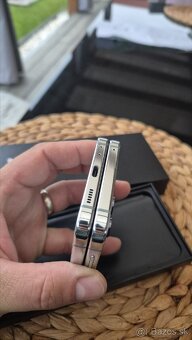 Predam Samsung Galaxy Z Flip 5 256gb mint ako novy - 7