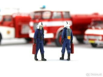 Ručne malované figúrky hasičov 1:43 - 7