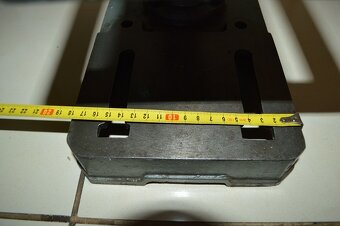 predam - stolova vrtacka EKA - 7