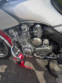 Yamaha XJ 900 - 7