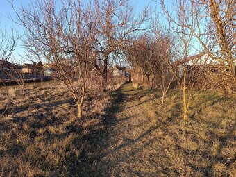 Investičný pozemok v obci Lehnice- 1740 m2 - 7