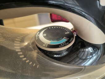 Naparovacia žehlička Philips GC4527 AzurPerformer Plus - 7