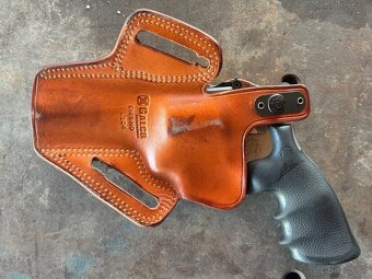 Predam revolver smith&wesson - 7
