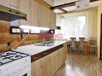 PRIESTRANNÝ 2 IZBOVÝ BYT S BALKÓNOM - SÍDLISKO ZÁPAD - 7