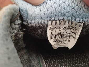 Damske outdoorove Gore-Texove botasky Lowa. - 7