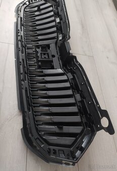 Škoda Fabia 4 IV maska chladiča Fabia 4 minute Carlo 6VA - 7