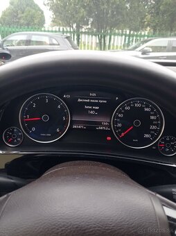 TOUAREG 3,0 - 7