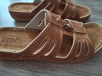 Dvakrát obuté dámske šľapky Easy Street 40, Deichmann - 7
