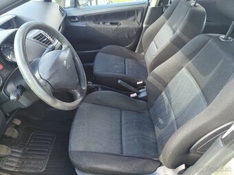 Peugeot 207 - 7