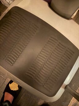 Vibracny posilovací stroj - 7