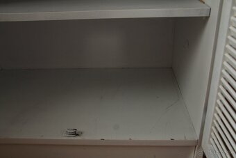 Starožitná skrinka - 7