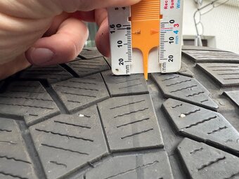 Zimné pneumatiky CONTINENTAL 275/35 R21 - 7