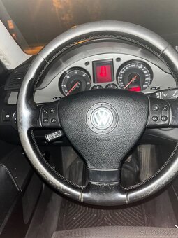 predám VW Passat B6 Variant 2.0 TDI - 7