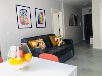 LUXUSNE zrekonštruovaný a zariadený byt s parkovacím státím - 7