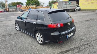 Croma Multijet - 7