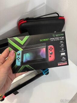 Nintendo Switch 1 s príslušenstvom - TOP stav - 7