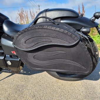 Honda Shadow VT750 C2B Black Spirit - 7