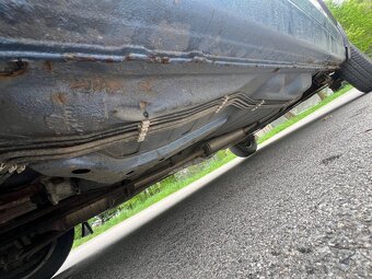 Predám Škodu Favorit 1993 – 98 000 km, nová STK a EK - 7
