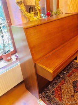 Steinway&Sons klavír Mod-V125 Mint stav - 7