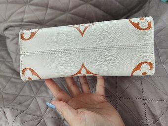Louis Vuitton By The Pool collection Beige Gradient - 7