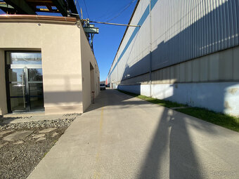 Priestranné rekonštruované kancelárie - 30 a 34 m2 na Jazere - 7