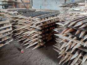 Kôl drevený, drevený kolík, drevený sĺp 1,5 m - 7