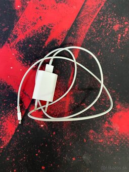 Iphone SE 2020 - 7
