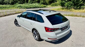 Superb Combi 2.0 TDI DSG 200k SPORTLINE PANORAMA 360°KAMERY - 7