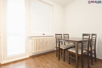 Zrekonštruovaný, zariadený 2-izbový byt na Sládkovičovej uli - 7