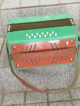 Harmonika ,akordeón ,heligonka - 7