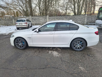 BMW 530D XDrive M-Packet - 7