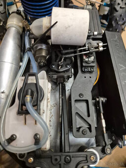 RC benzínové auto 1:8 - 7