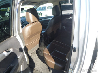 Isuzu DMax Twin turbo 2.5 Tdi 120 kw 2013 - 7