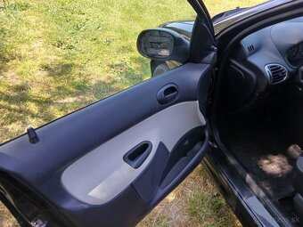 PEUGEOT 206; 1,4i; 96 000 km - 7