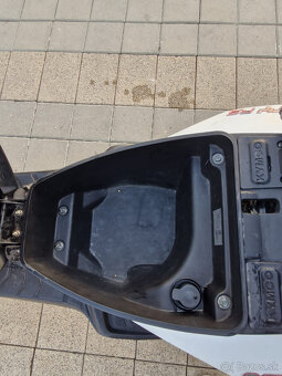 Skúter Kymco Agility 50 RS 2.8kW Automat 50cm3 - 7
