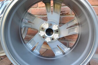 5x112 R19 Original VW Tiguan 2 Rline model Valencia Nove - 7