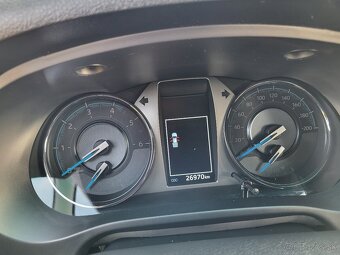 Toyota Hilux 2.8 D-4D Invincible 4x4 A/T, odpočet DPH - 7