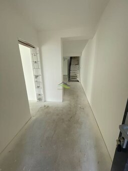 NOVINKA Moderná NOVOSTAVBA v rekreačnej oblasti KALUŹA - 7