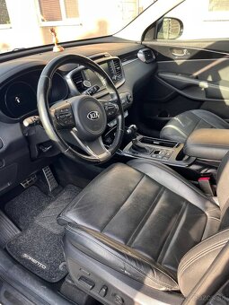 Kia Sorento 7 miestná ,2.2 CRDI Platinum - 7