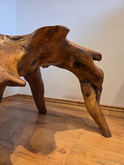 Masívny koreňový stolík - 7