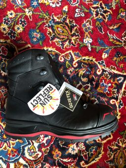 Oblečenie pre pilčíckov/do lesa - nohavice, bundy, obuv MIX - 7