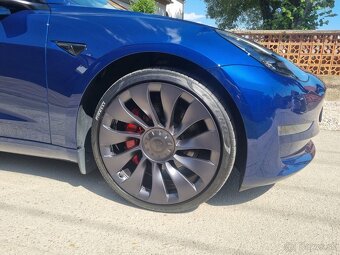 Tesla Model 3 Performance - 7